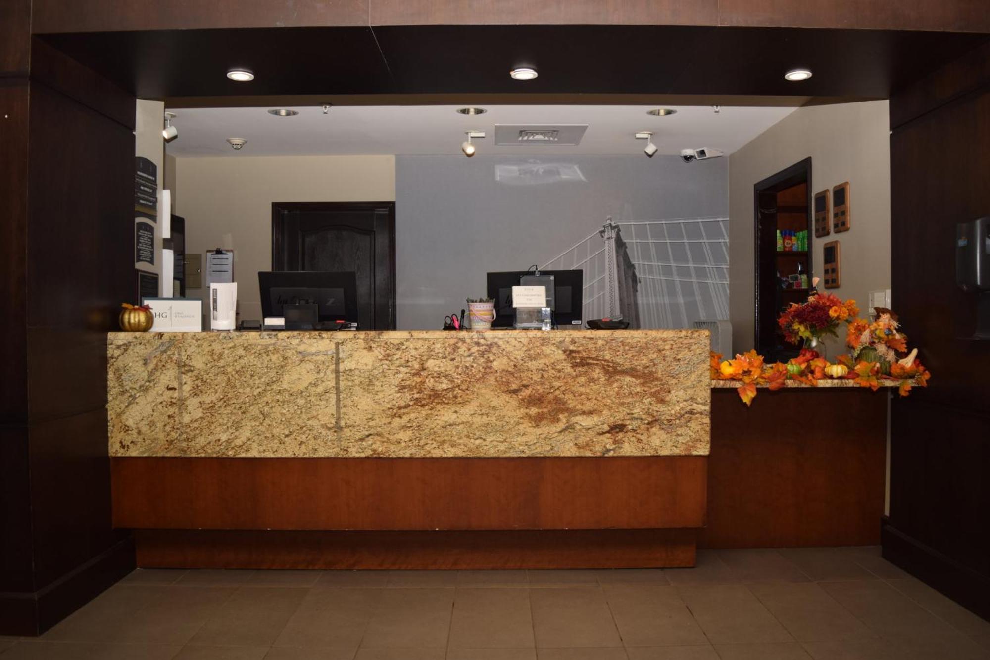 Staybridge Suites Syracuse Liverpool By Ihg Екстериор снимка